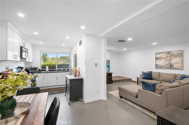 3827 W Avenue 41, Los Angeles