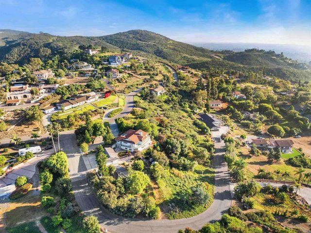 2166 Camino Cantera, Vista