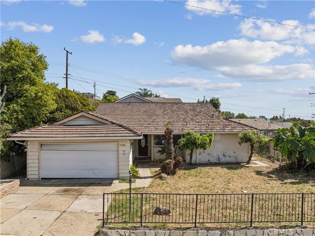 1380 S Rock View, Monterey Park