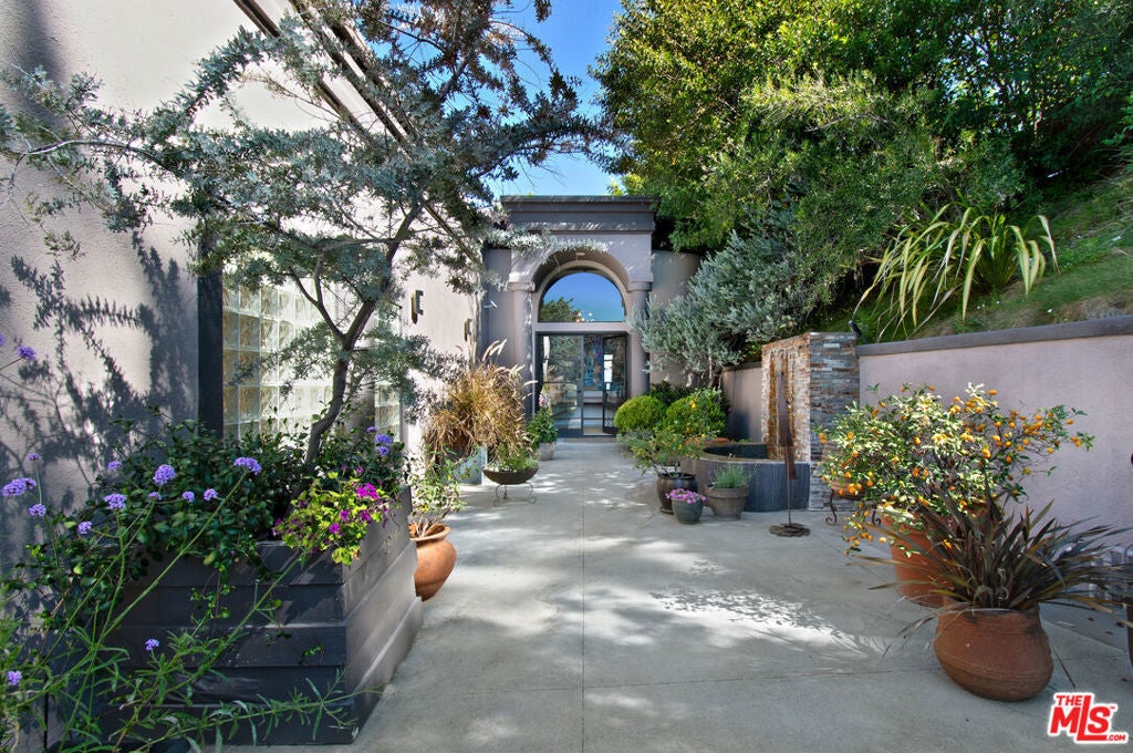 Photo of Listing #26669583