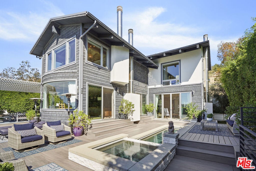 Photo of Listing #26669897