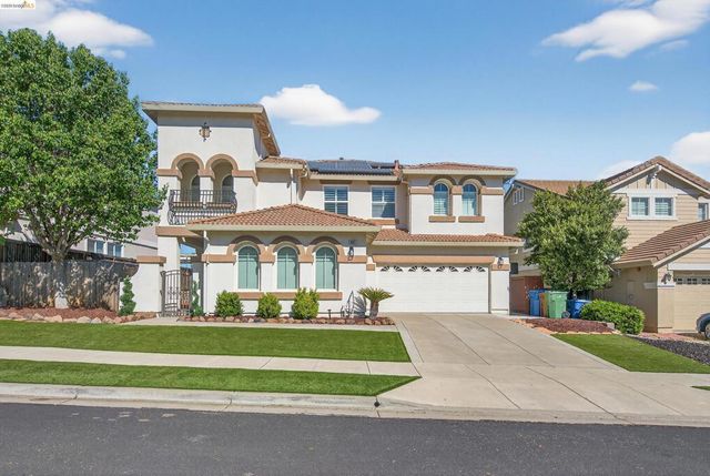 2631 Torrey Pines Dr, Brentwood