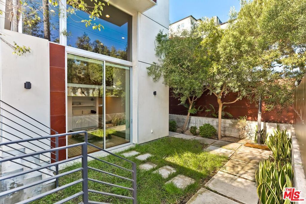 Photo of Listing #26665671