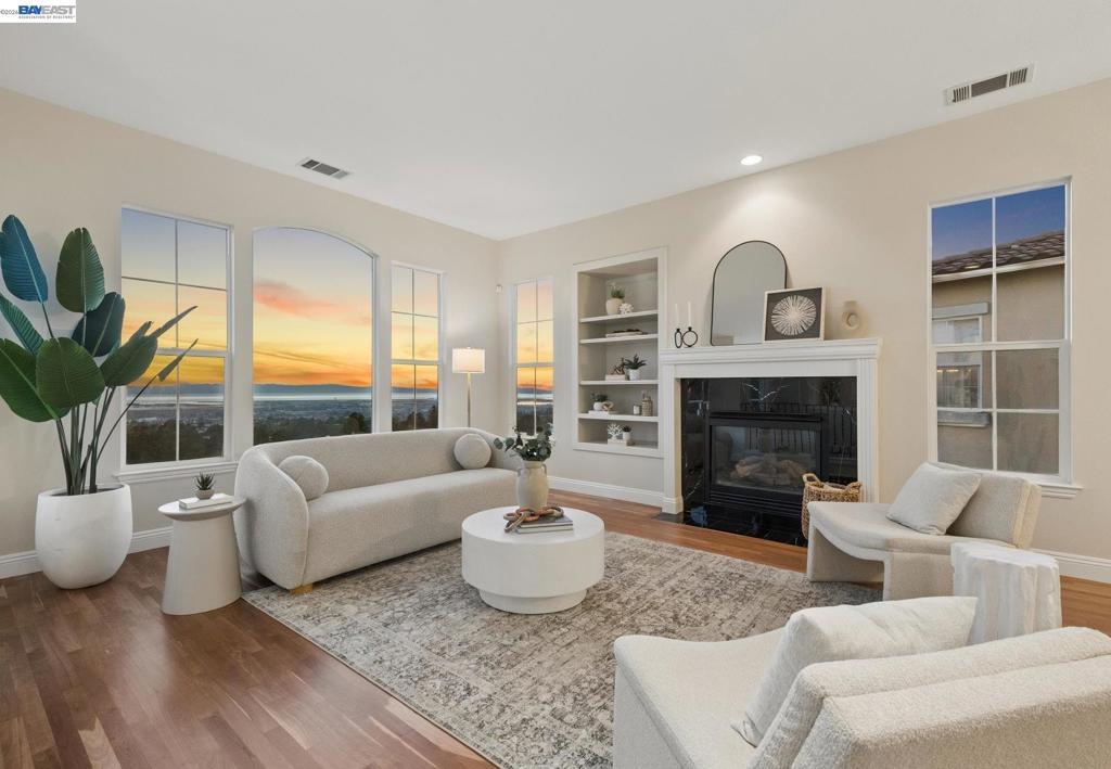 Photo of Listing #41128724