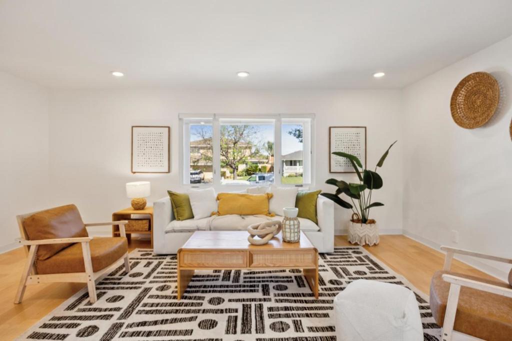 Photo of Listing #ML82040486