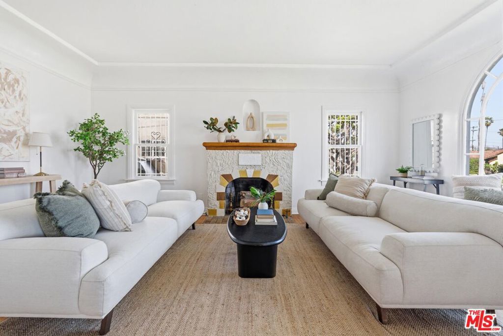 Photo of Listing #26669277