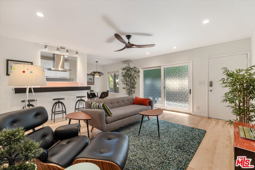 Photo of Listing #26668887