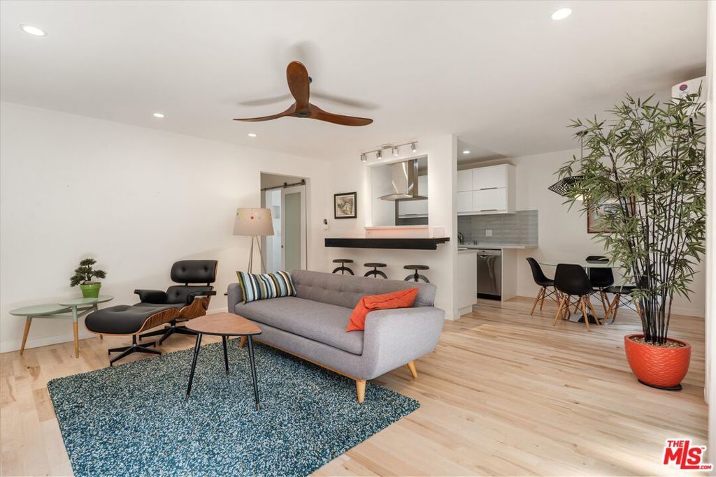 Photo of Listing #26668887