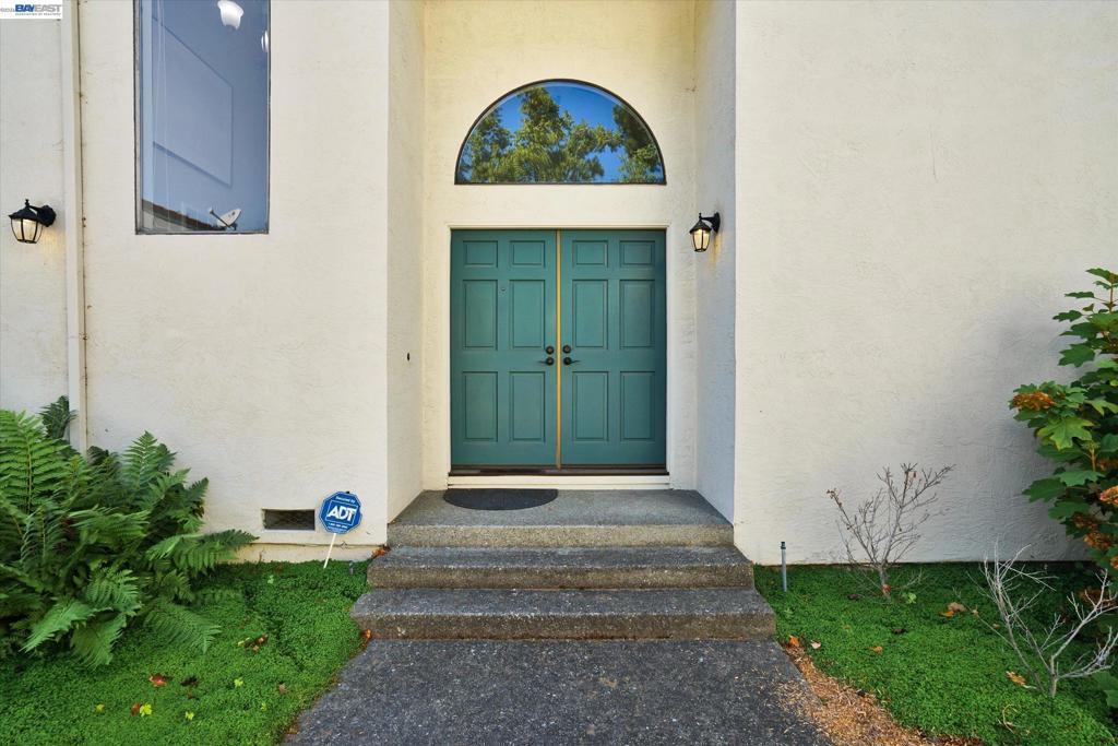 Photo of Listing #41128763