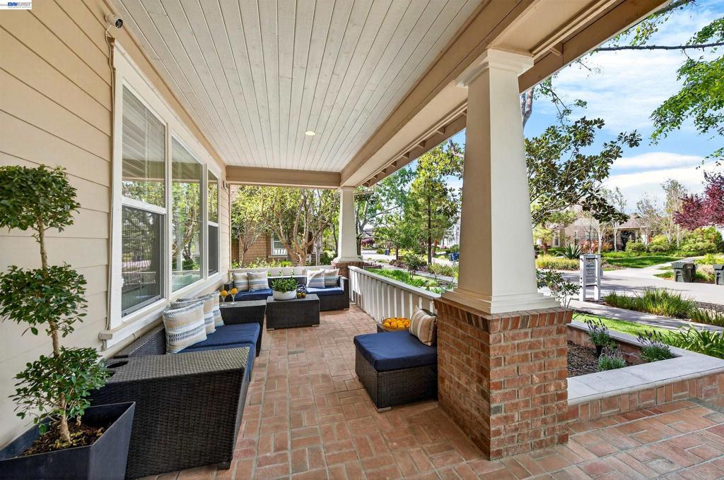 Photo of Listing #41128772