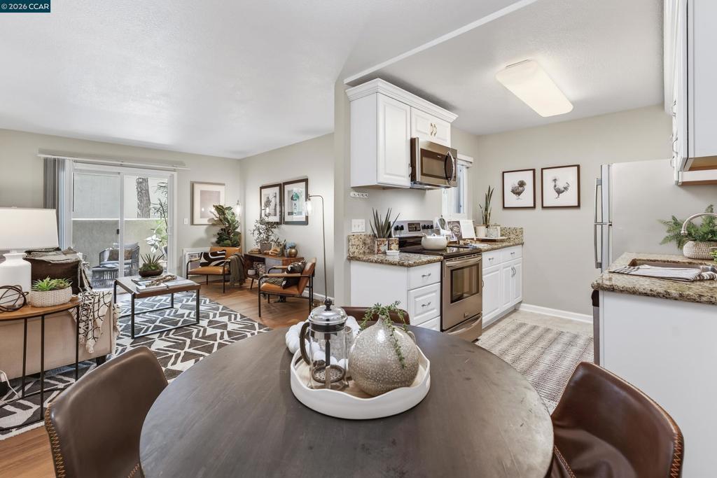 Photo of Listing #41128784