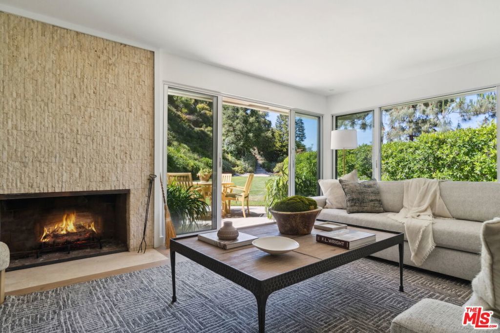 Photo of Listing #26668917