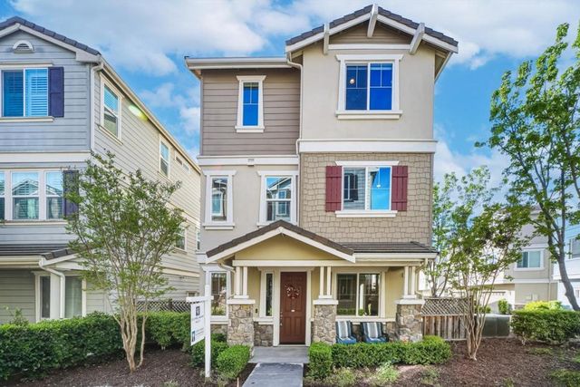 7026 N Mariposa Lane, Dublin