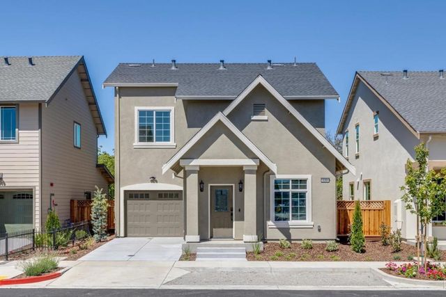 130 Alan Lane, Hollister