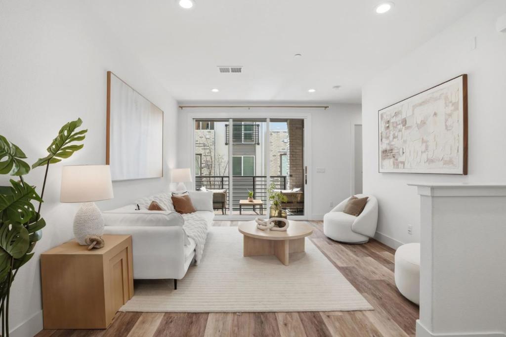 Photo of Listing #ML82040560