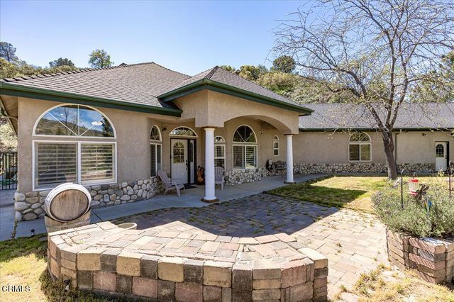 26050 Cumberland Road, Tehachapi