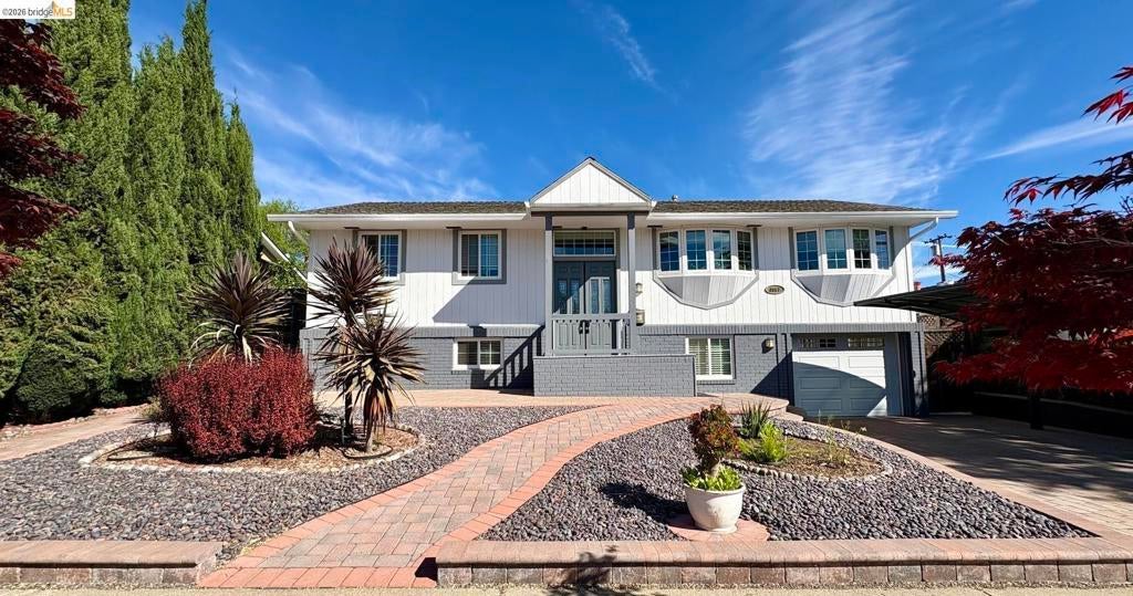 Photo of Listing #41128832