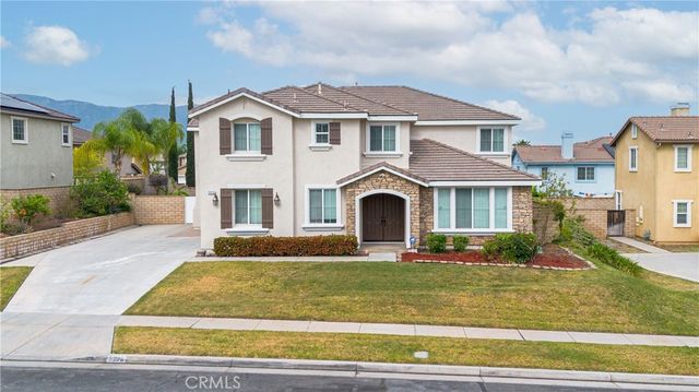 2272 Mary Clare Street, Corona