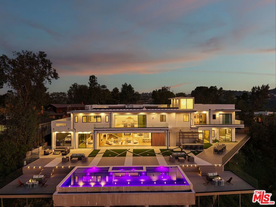 Photo of Listing #26670179