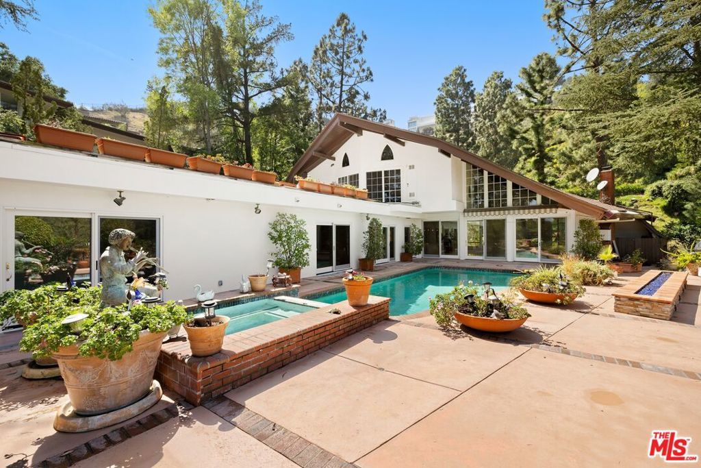 Photo of Listing #26670353