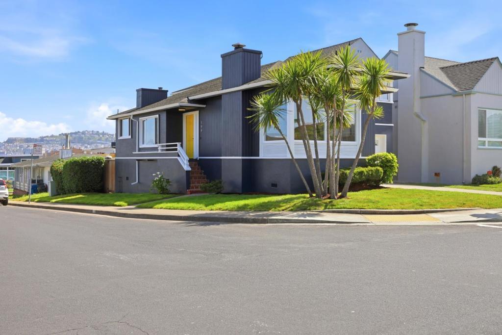 Photo of Listing #ML82040613