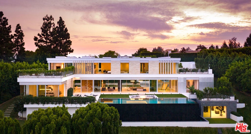 Photo of Listing #26668941