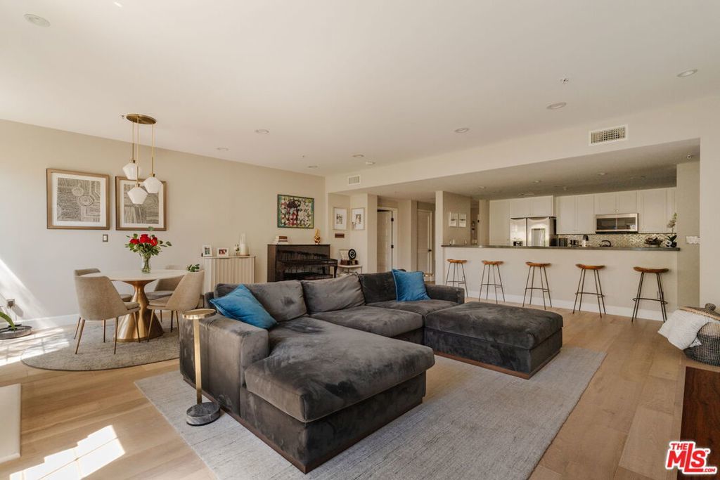 Photo of Listing #26670269