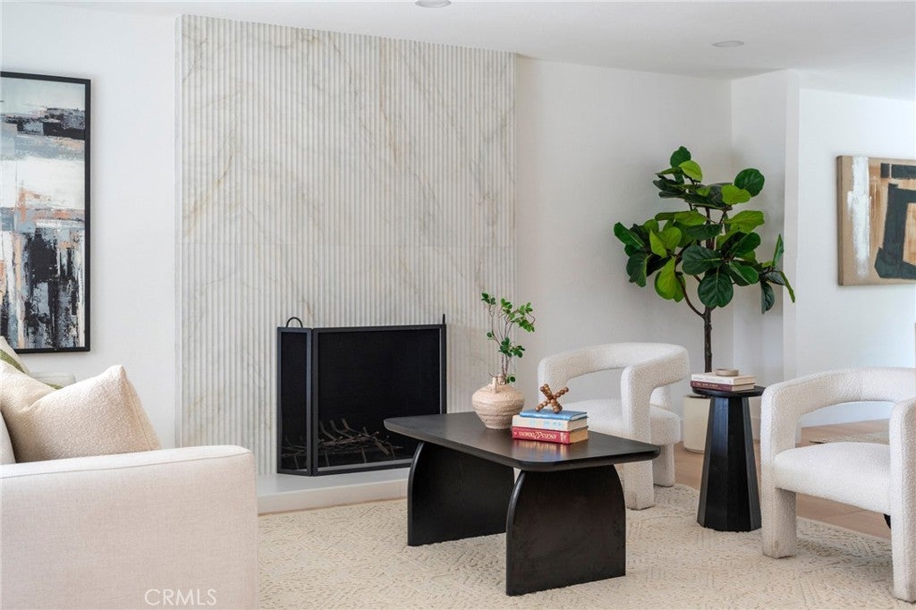 Photo of Listing #OC26065399