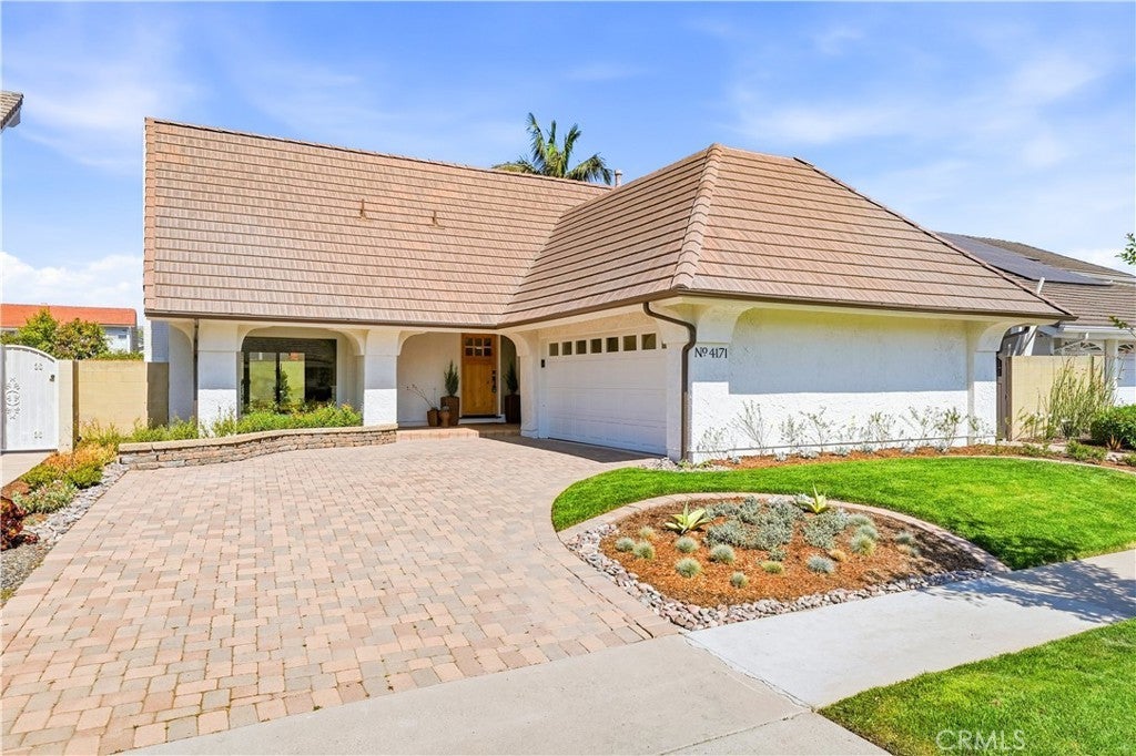 Photo of Listing #OC26055592