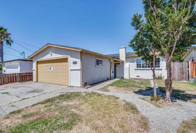 36569 Beutke Drive, Newark