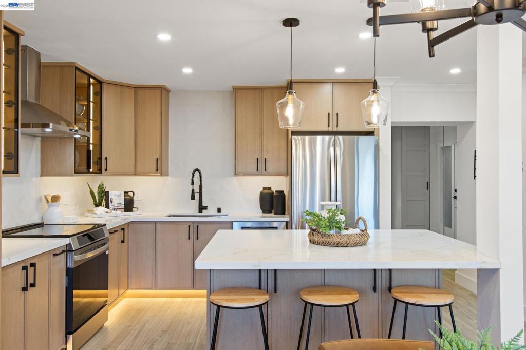 Photo of Listing #41128932