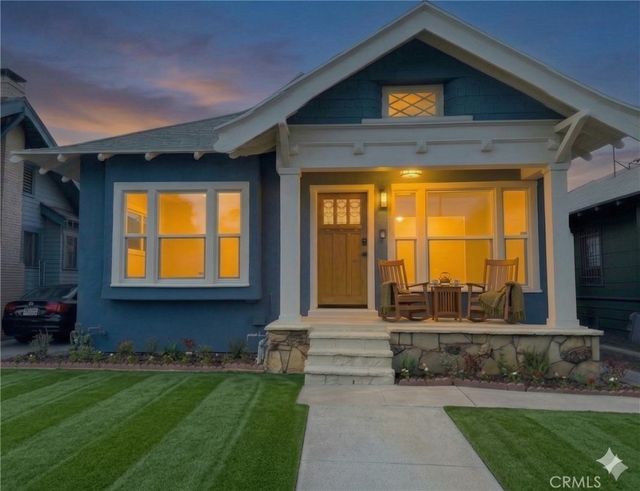 2249 W 30th Street, Los Angeles