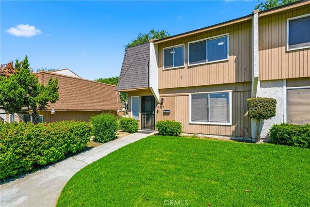 3469 Columbia, Riverside