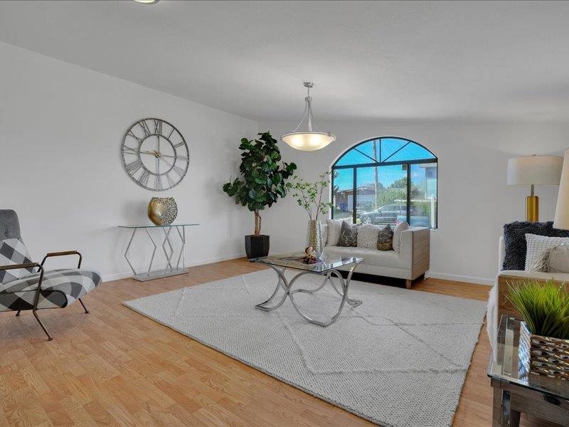 Photo of Listing #ML82040708