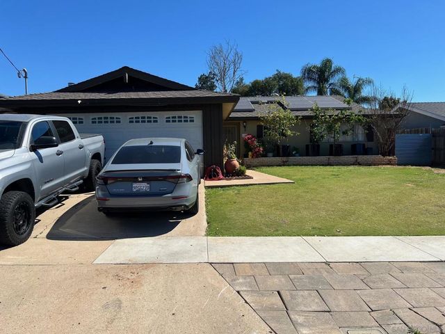 1362 N Elm St, Escondido