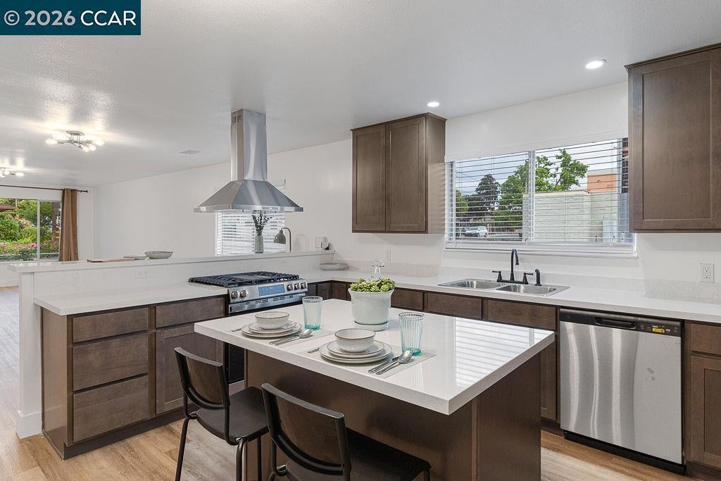 Photo of Listing #41128964