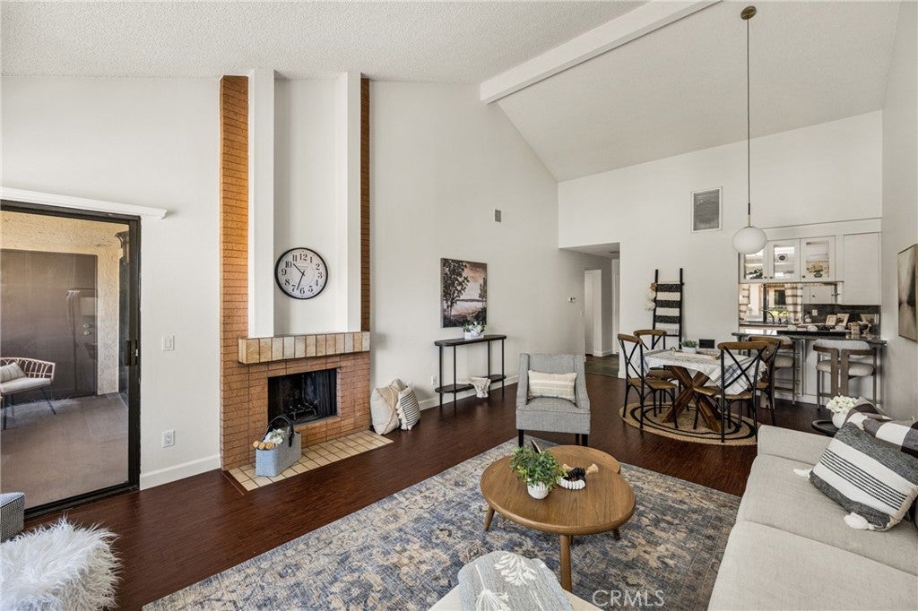 Photo of Listing #RS26052885