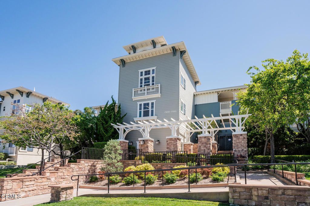 1512 Seabridge Lane, Oxnard