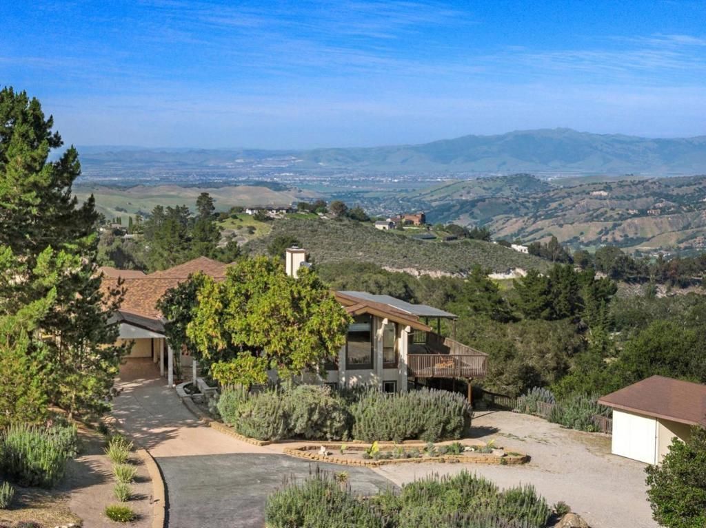 26245 Rinconada Drive, Carmel Valley