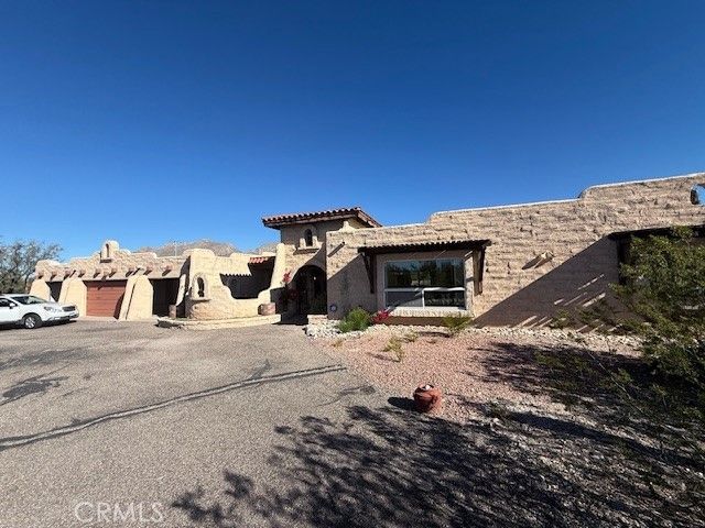 6300 N Camino Miraval, Other