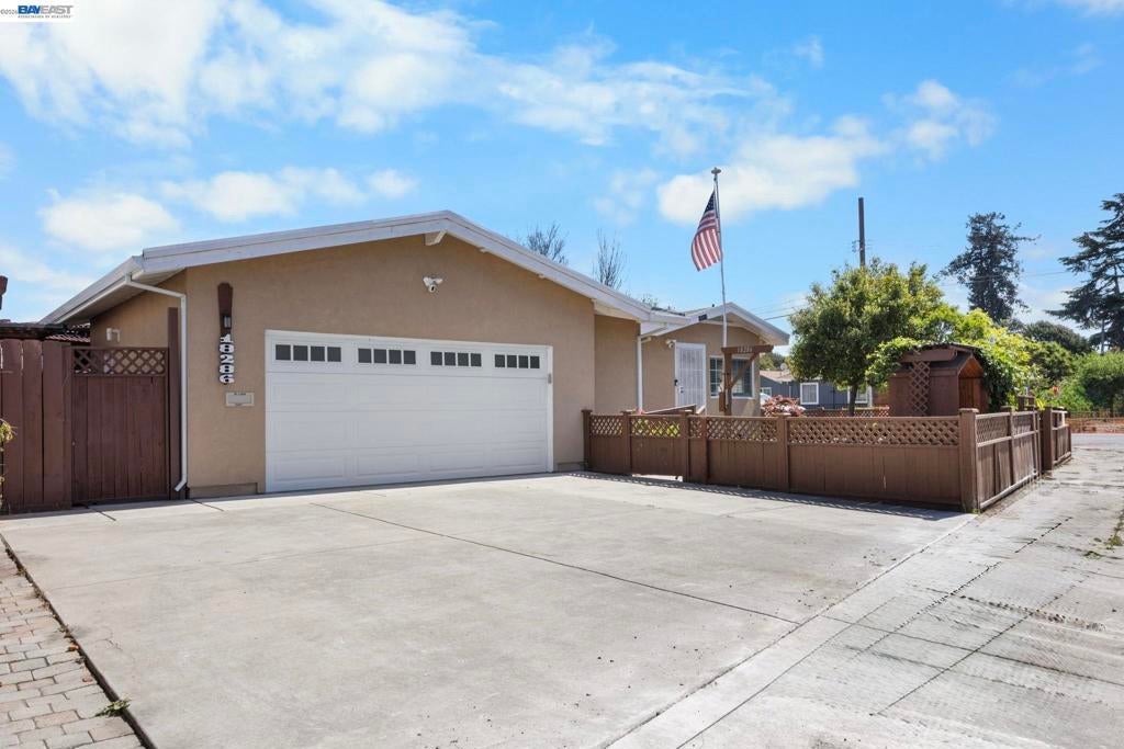 Photo of Listing #41129002