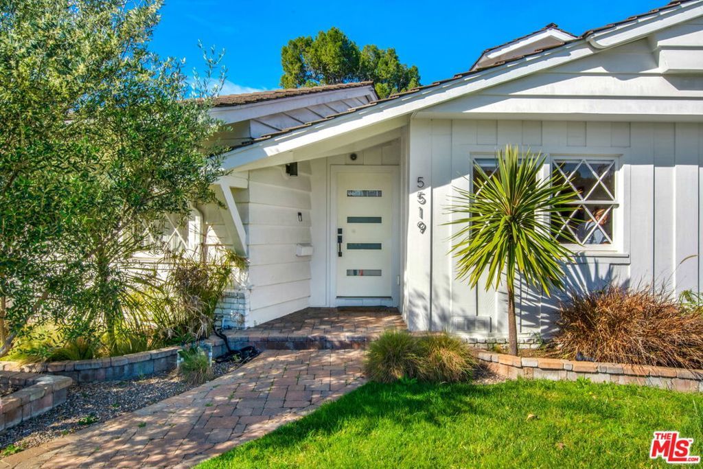 Photo of Listing #26660195