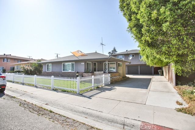 525 W Hampshire Avenue, Anaheim