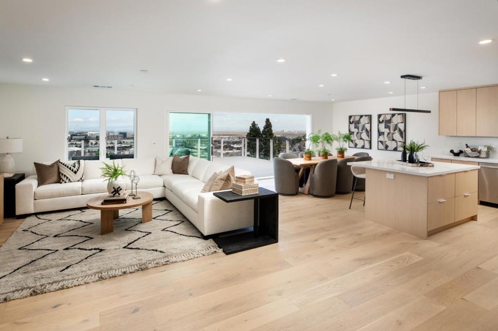 Photo of Listing #ML82035325