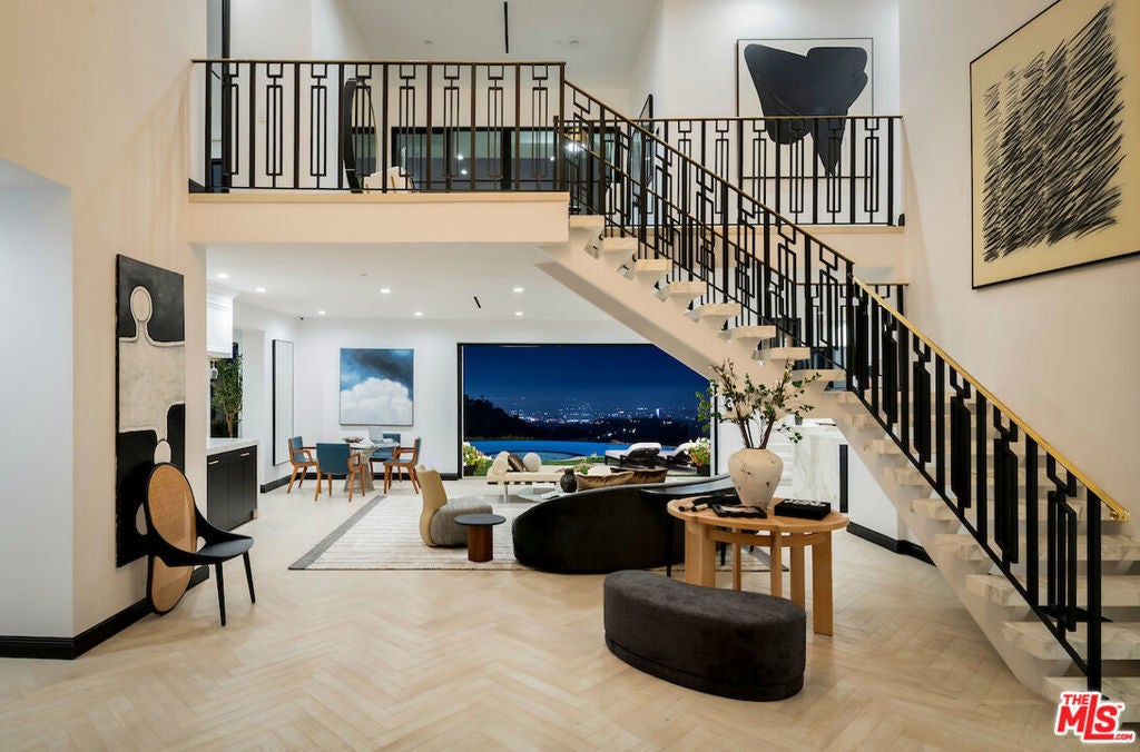 Photo of Listing #26671117