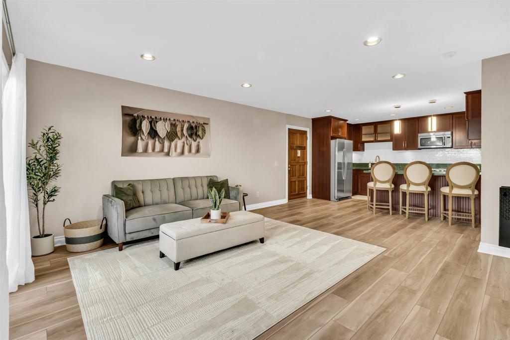 Photo of Listing #NDP2602968