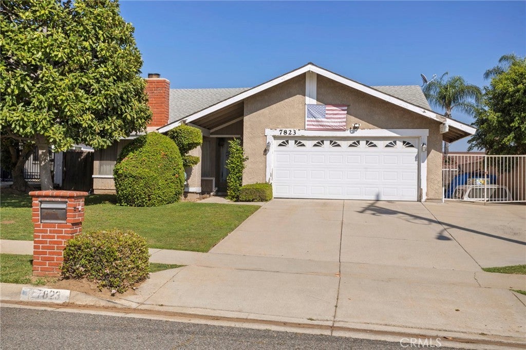 Photo of Listing #IV26067863