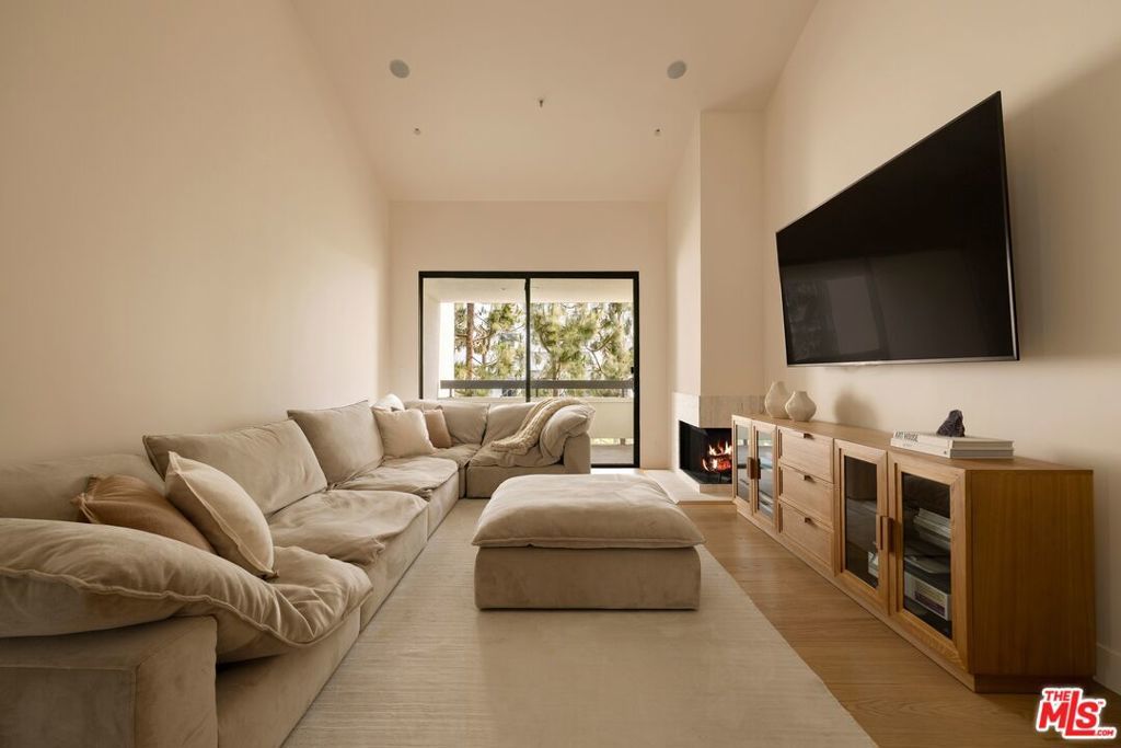 Photo of Listing #26670753