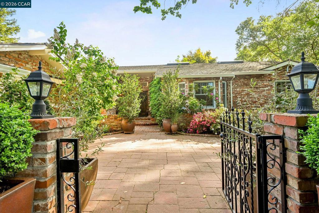 Photo of Listing #41129038