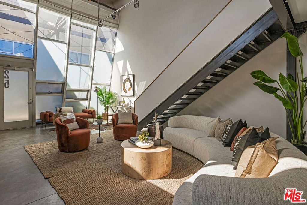 Photo of Listing #26670501